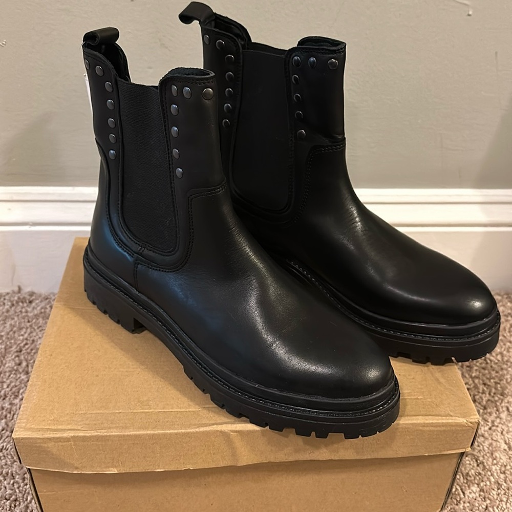 New Black Chelsea Boots